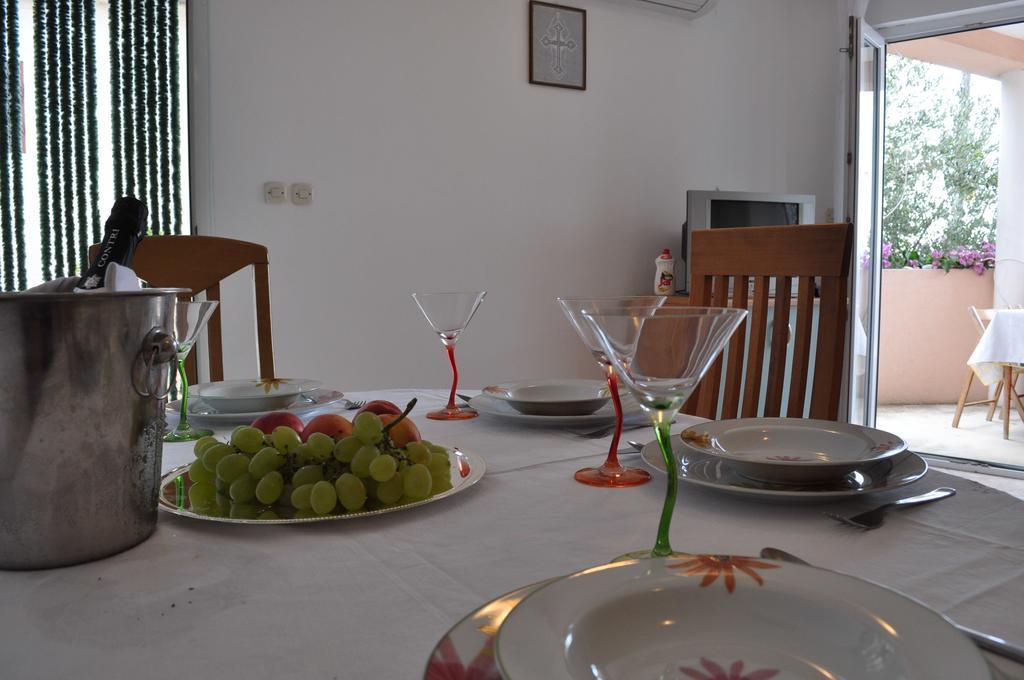 Apartments Petar Maksan Pakoštane Δωμάτιο φωτογραφία